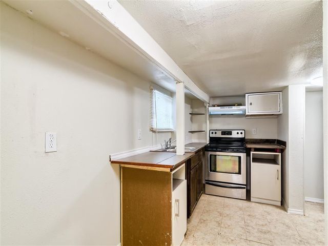 2501 Truxillo Street B, Houston, TX 77004