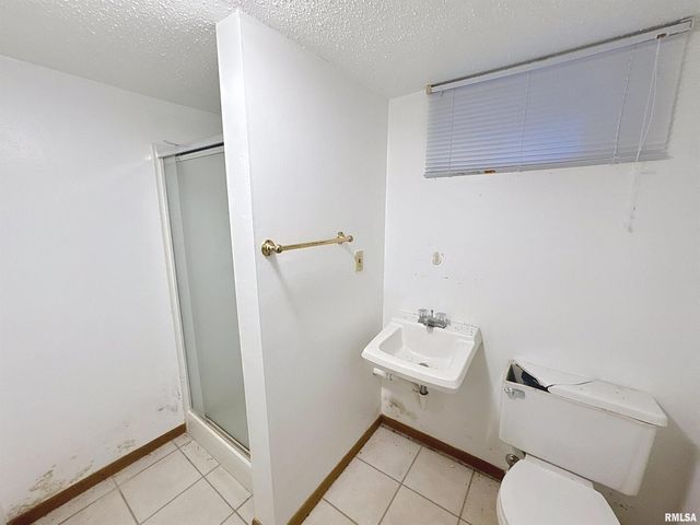 2130 10TH Street, East Moline, IL 61244