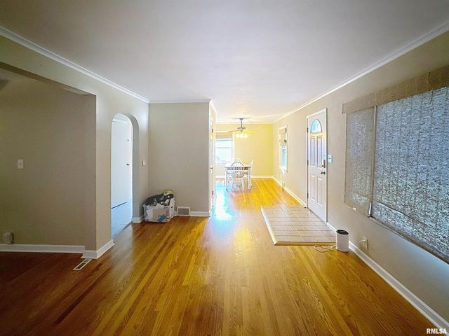 2130 10TH Street, East Moline, IL 61244