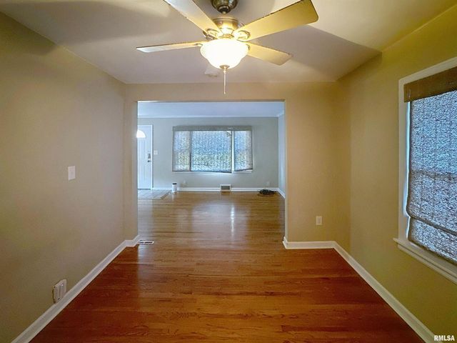 2130 10TH Street, East Moline, IL 61244