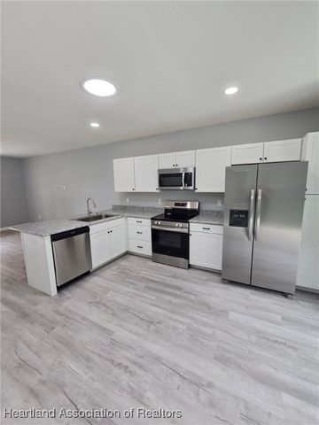 601 S Lotela Avenue 2, Avon Park, FL 33825