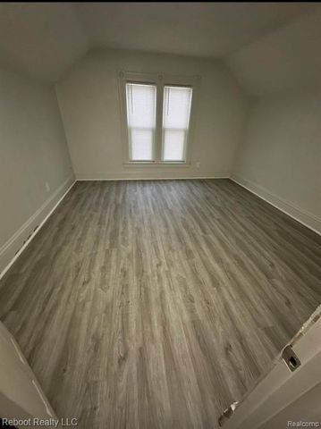 1814 Schaefer Street, Saginaw, MI 48602