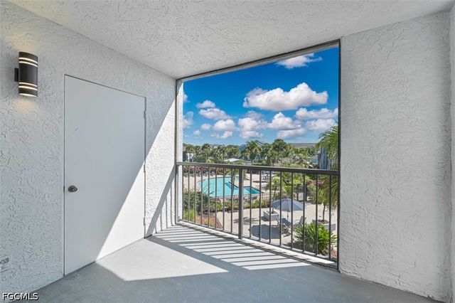 13521 Eagle Ridge DR 136, Fort Myers, FL 33912