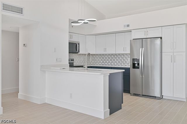 13521 Eagle Ridge DR 136, Fort Myers, FL 33912