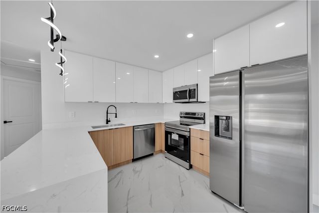 961 Gleason ST, Lehigh Acres, FL 33974