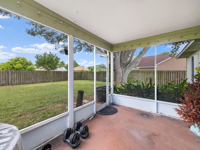 581 SW Dairy Road, Port St Lucie, FL 34953