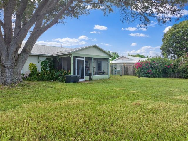 581 SW Dairy Road, Port St Lucie, FL 34953