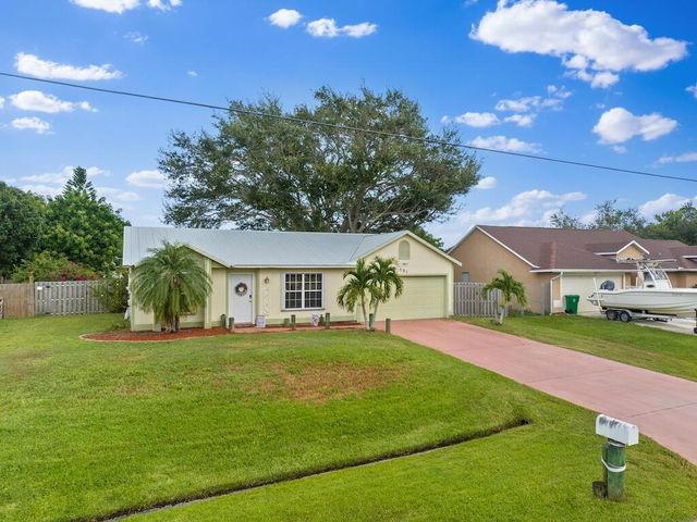 581 SW Dairy Road, Port St Lucie, FL 34953