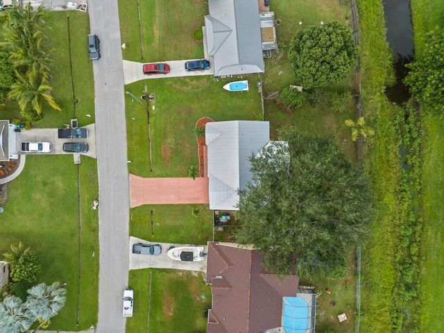 581 SW Dairy Road, Port St Lucie, FL 34953