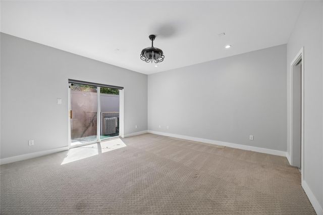 158 Vieux Carre Drive, Houston, TX 77009