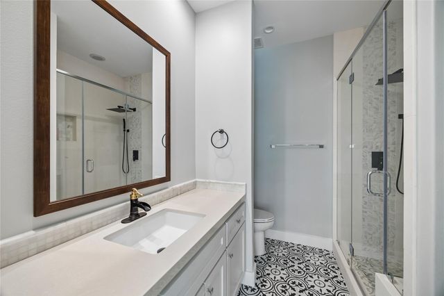 158 Vieux Carre Drive, Houston, TX 77009