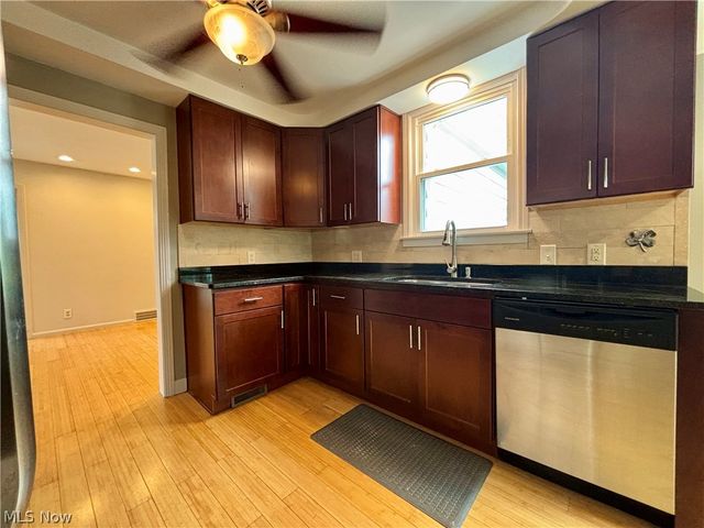 2607 Saybrook Road, University Heights, OH 44118