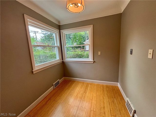 2607 Saybrook Road, University Heights, OH 44118
