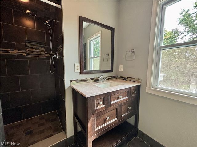 2607 Saybrook Road, University Heights, OH 44118