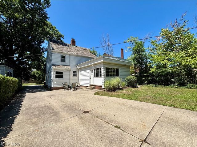 2607 Saybrook Road, University Heights, OH 44118