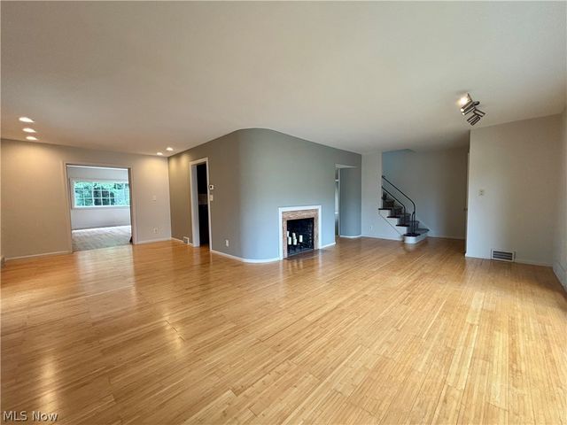 2607 Saybrook Road, University Heights, OH 44118