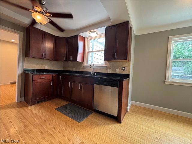 2607 Saybrook Road, University Heights, OH 44118