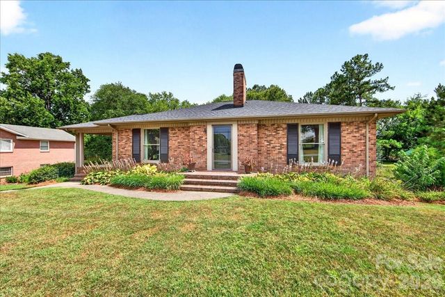 104 2nd Avenue NE, Catawba, NC 28609
