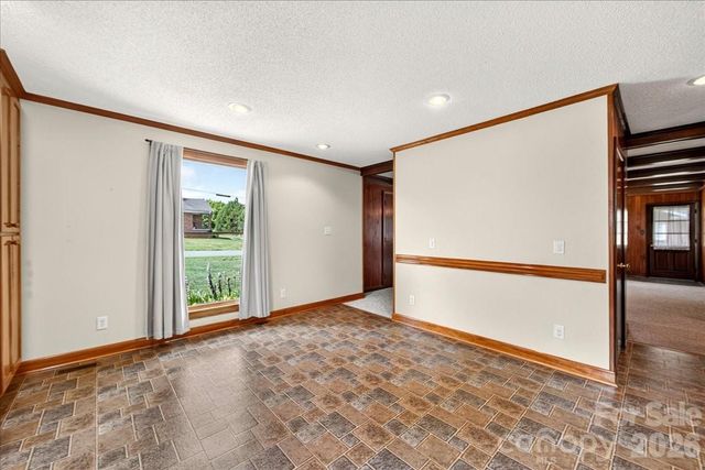 104 2nd Avenue NE, Catawba, NC 28609
