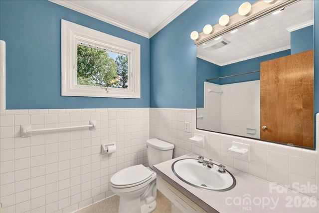 104 2nd Avenue NE, Catawba, NC 28609