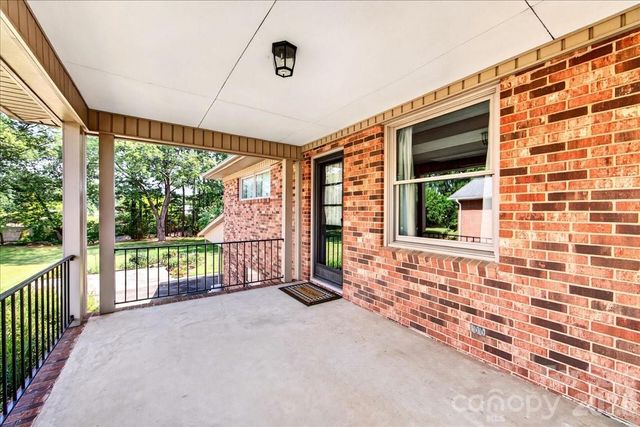 104 2nd Avenue NE, Catawba, NC 28609