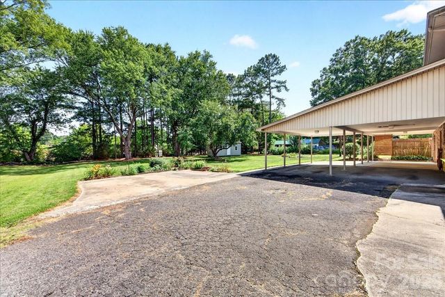104 2nd Avenue NE, Catawba, NC 28609