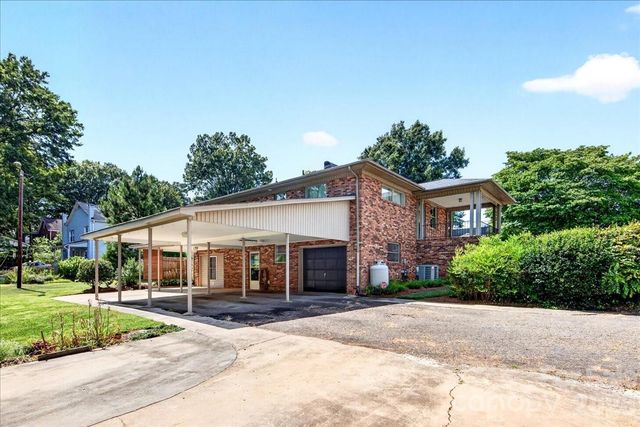 104 2nd Avenue NE, Catawba, NC 28609