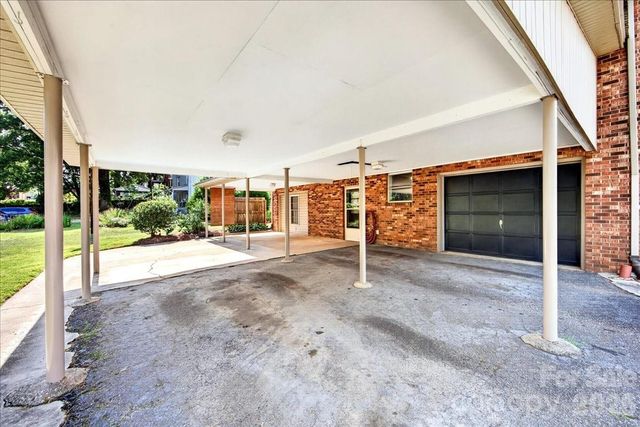 104 2nd Avenue NE, Catawba, NC 28609