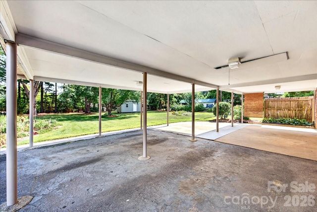 104 2nd Avenue NE, Catawba, NC 28609