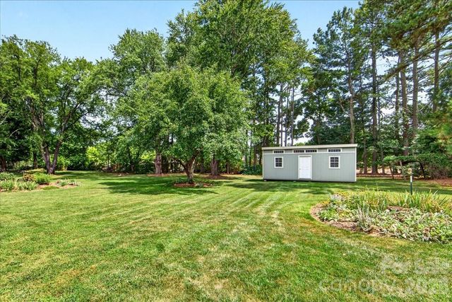 104 2nd Avenue NE, Catawba, NC 28609