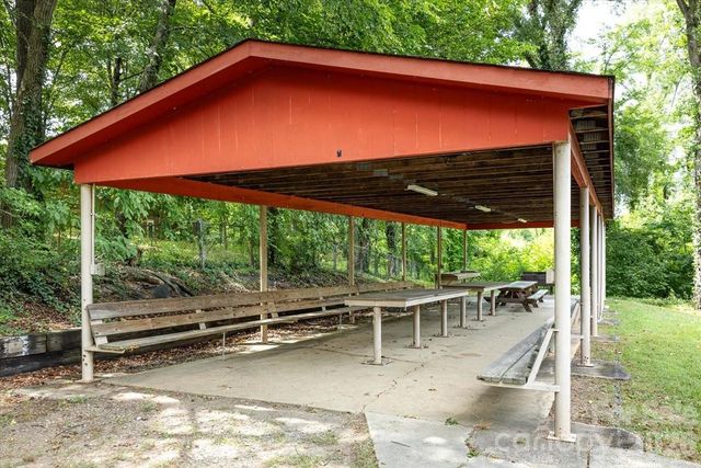 104 2nd Avenue NE, Catawba, NC 28609
