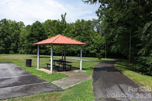 104 2nd Avenue NE, Catawba, NC 28609