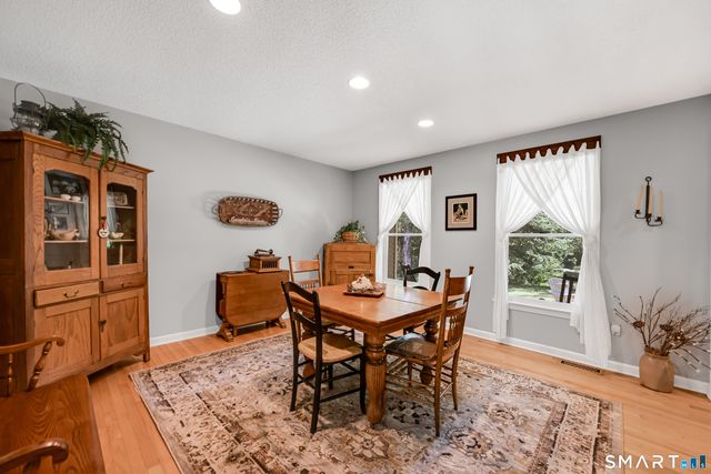 107 Robin Drive, Canton, CT 06019