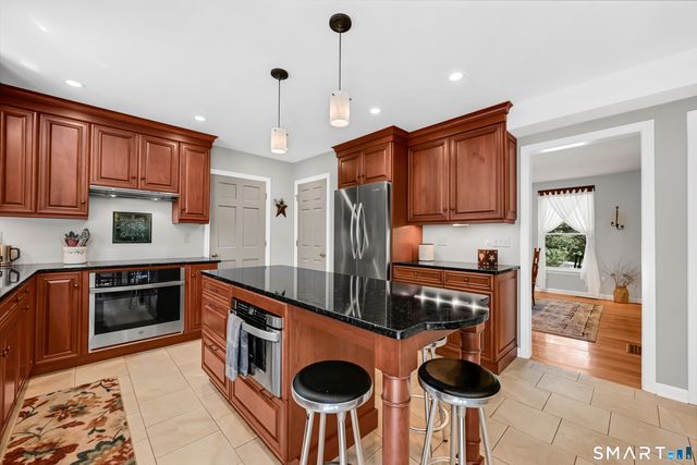 107 Robin Drive, Canton, CT 06019