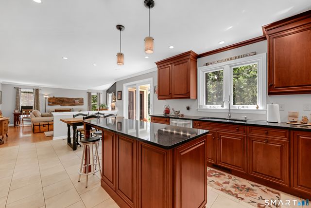 107 Robin Drive, Canton, CT 06019