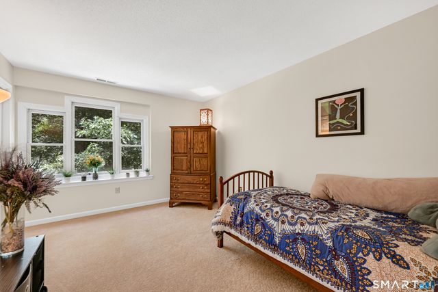 107 Robin Drive, Canton, CT 06019