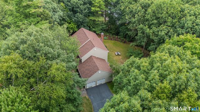 107 Robin Drive, Canton, CT 06019