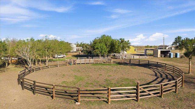 17309 Skog RD, Elgin, TX 78660