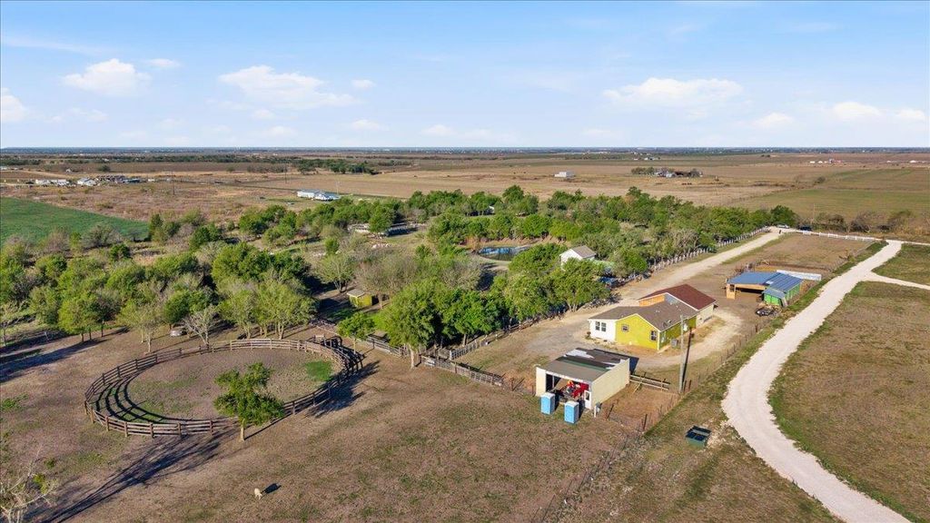 17309 Skog RD, Elgin, TX 78660