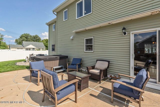 39 Appleton Drive, Hazlet, NJ 07730