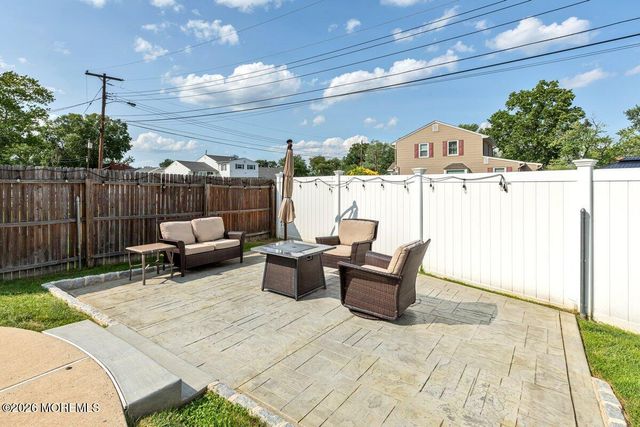 39 Appleton Drive, Hazlet, NJ 07730