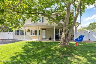 39 Appleton Drive, Hazlet, NJ 07730