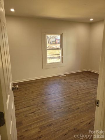 1116 East Drive, Gastonia, NC 28052