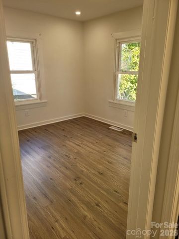 1116 East Drive, Gastonia, NC 28052