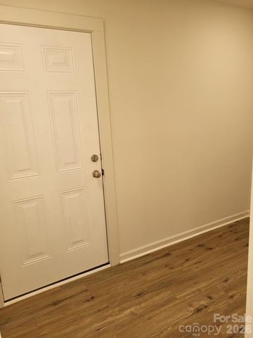 1116 East Drive, Gastonia, NC 28052