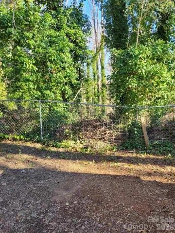 1116 East Drive, Gastonia, NC 28052