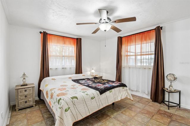 806 BLUE HERON BOULEVARD, Ruskin, FL 33570