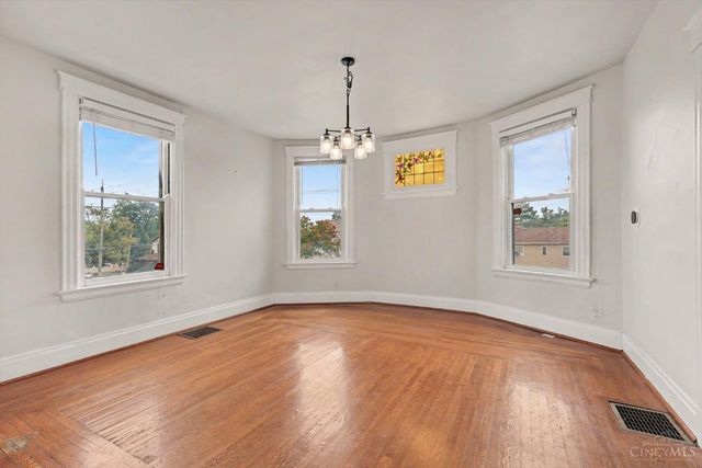 1000 Overlook Avenue, Cincinnati, OH 45238