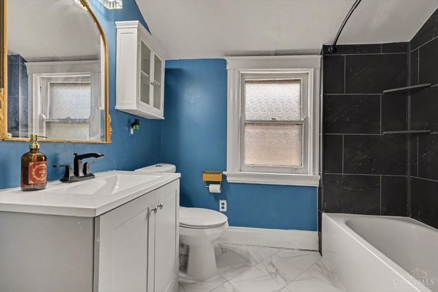 1000 Overlook Avenue, Cincinnati, OH 45238