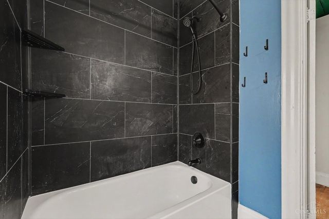 1000 Overlook Avenue, Cincinnati, OH 45238